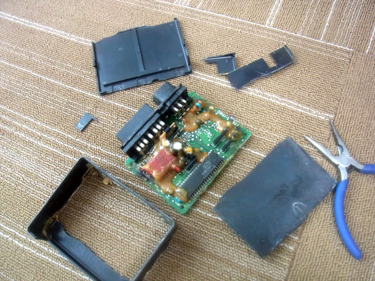 バラバラになったCDI　ブログ記事「ガンマは戻ってこなかった・・・」のアイキャッチ